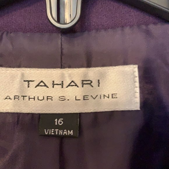 TAHARI ARTHUR S. LEVINE BLAZER - Picture 2 of 10